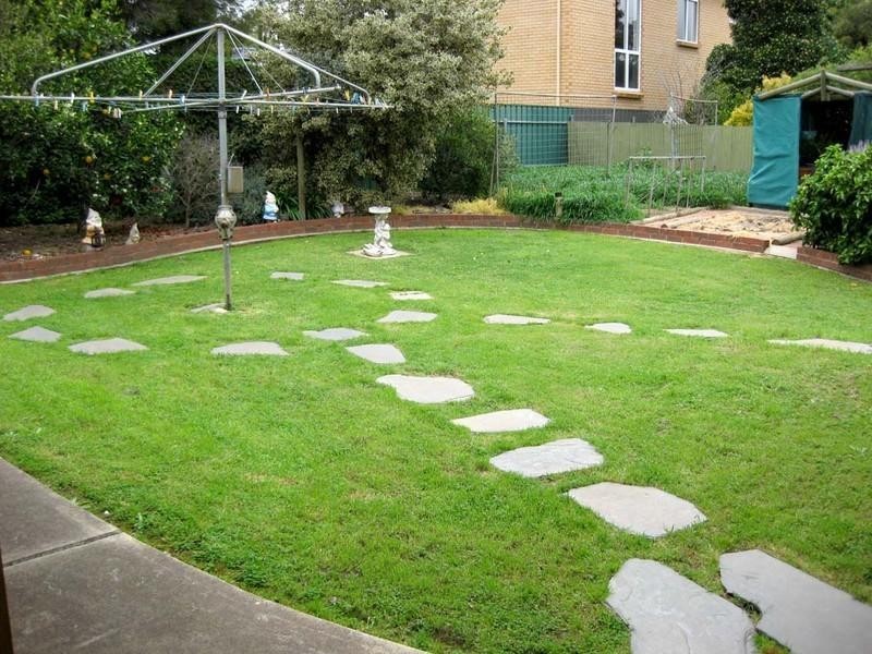 4 Elizabeth Crescent, Valley View SA 5093