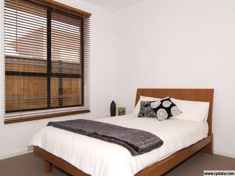 10 Weira Street, Mawson Lakes SA 5095