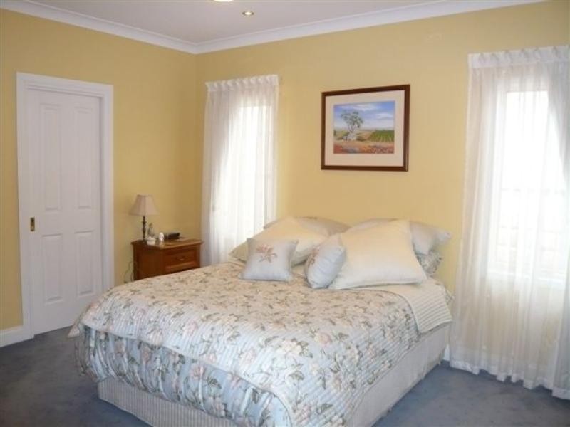 1 Sussex Place, Golden Grove SA 5125