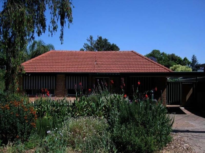14 Helen Terrace, Valley View SA 5093