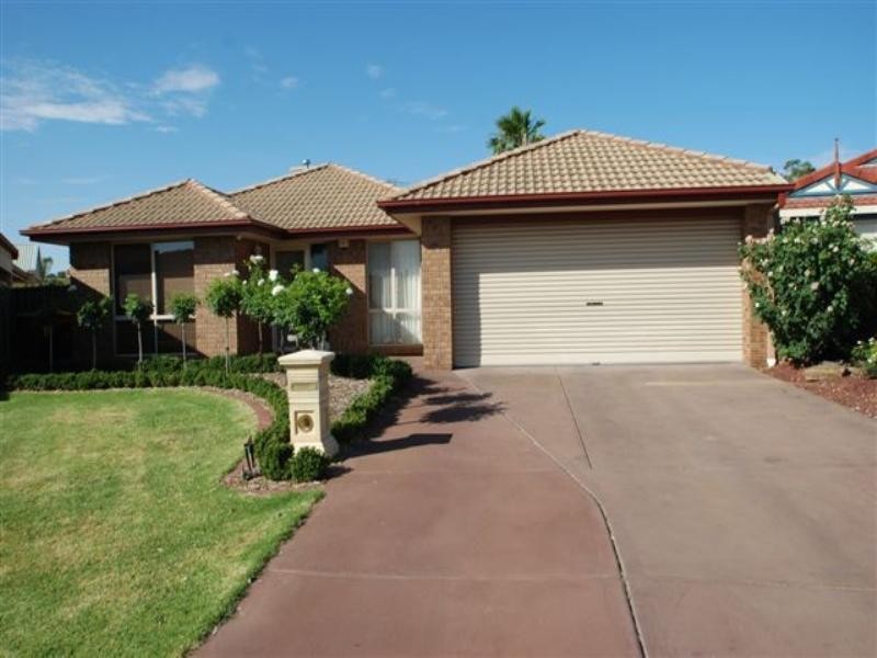 12 Holmeswood Court, Para Hills West SA 5096