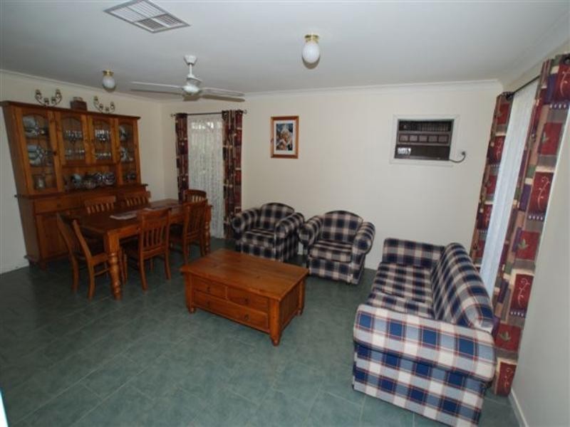 12 Holmeswood Court, Para Hills West SA 5096