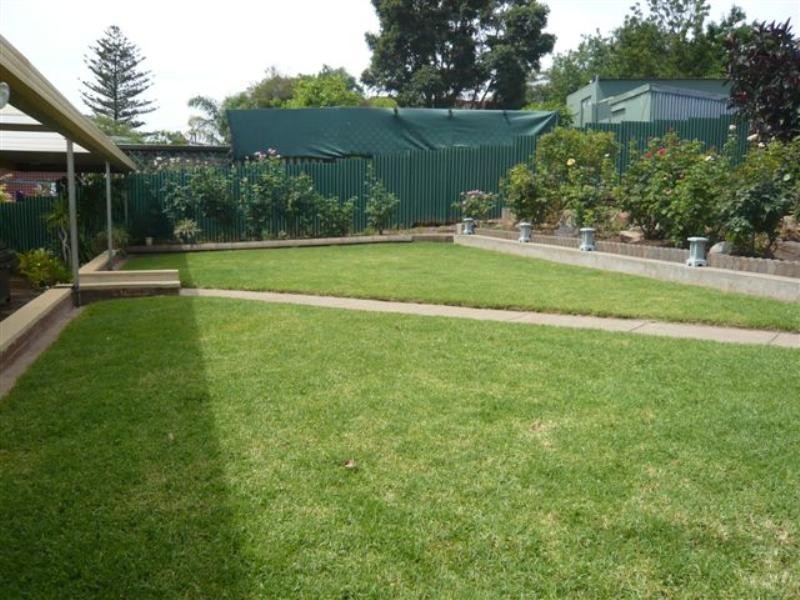 3 Maves Road, Para Hills SA 5096