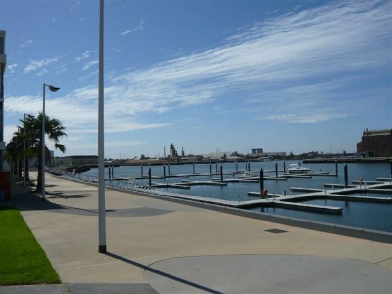 1-2 Tarni Court, New Port SA 5015