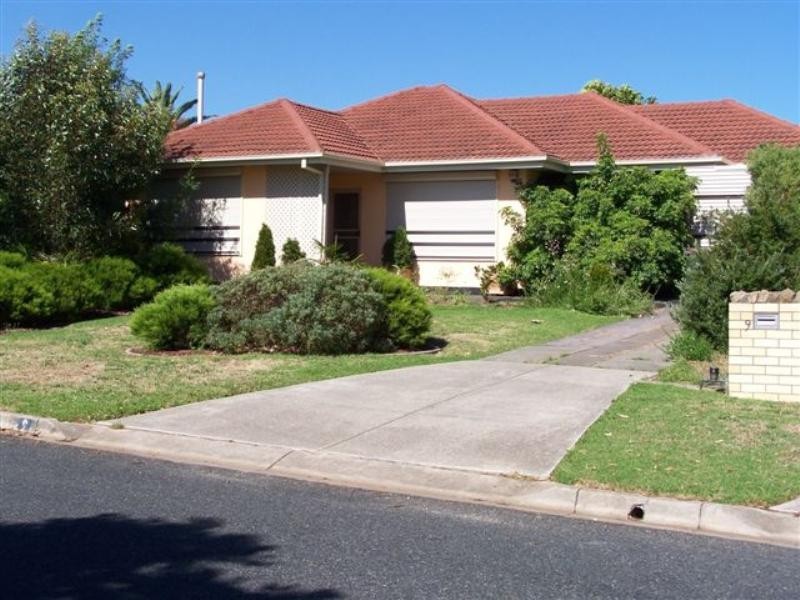 9 Canis Avenue, Hope Valley SA 5090