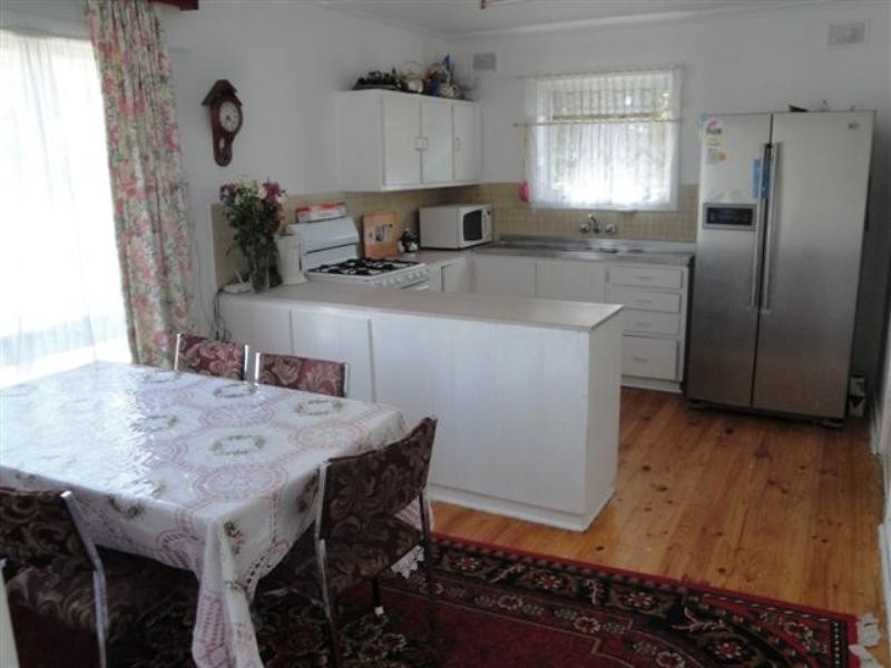 10 Gay Avenue, Gilles Plains SA 5086