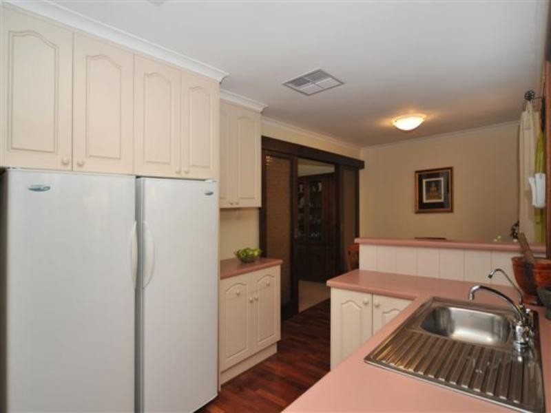 5 Pumphrey Court, Redwood Park SA 5097