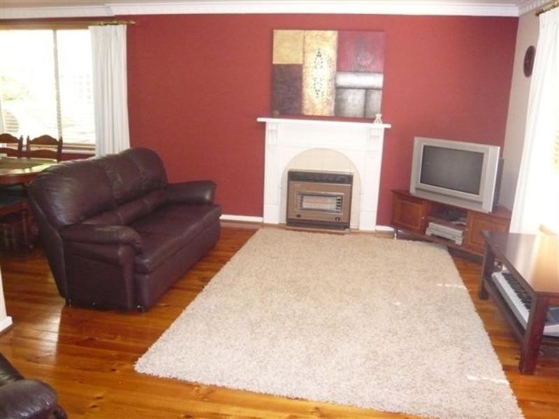 9 Wedge Street, Fairview Park SA 5126