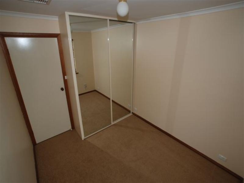 26 Trevithick Crescent, Redwood Park SA 5097