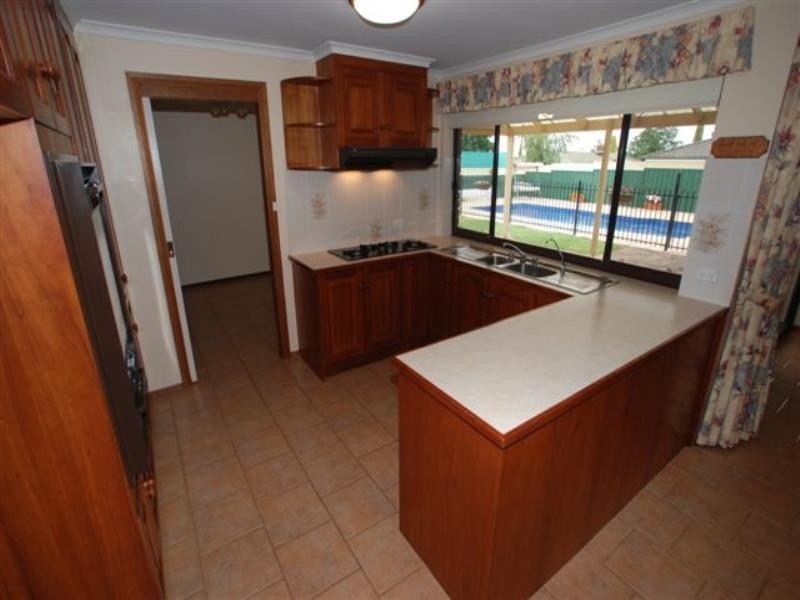 26 Trevithick Crescent, Redwood Park SA 5097
