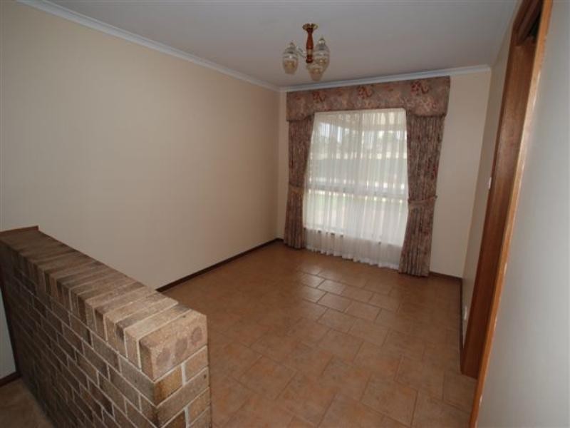 26 Trevithick Crescent, Redwood Park SA 5097