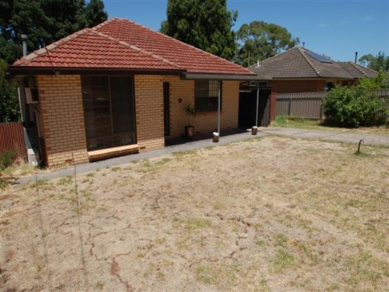 9 Hazel Grove, Ridgehaven SA 5097