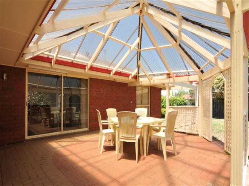 18 St Annes Court, Wynn Vale SA 5127