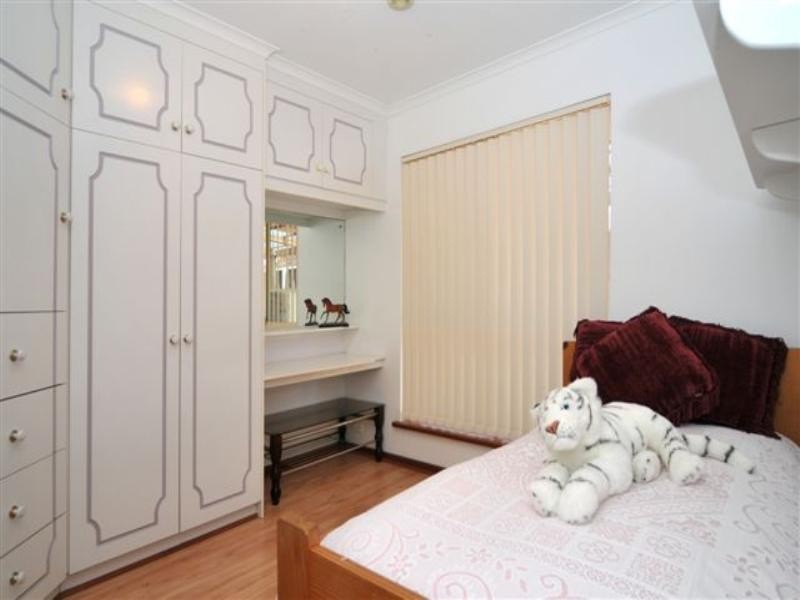 18 St Annes Court, Wynn Vale SA 5127