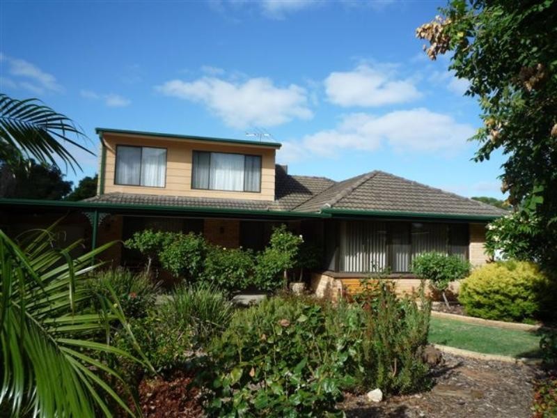 15 Ruby Street, Brahma Lodge SA 5109