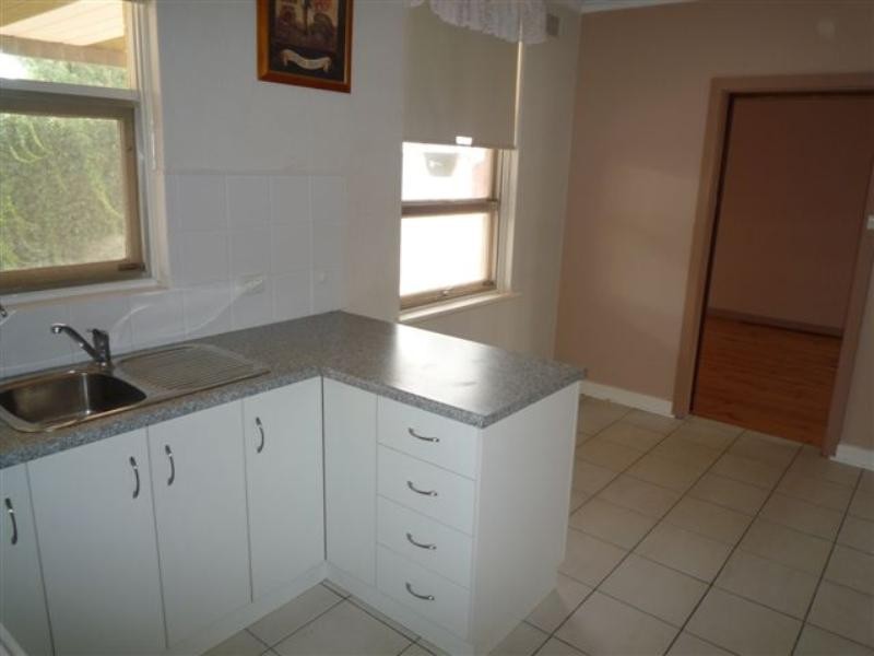 15 Aquamarine Drive, Salisbury East SA 5109