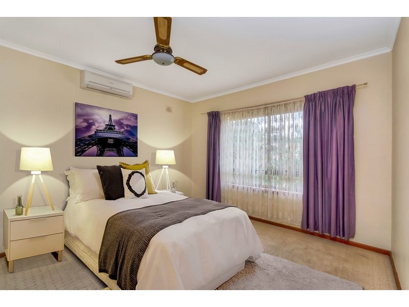 17 Morris Drive, Valley View SA 5093