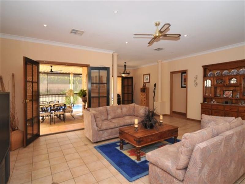 16 Bartlett Court, Golden Grove SA 5125