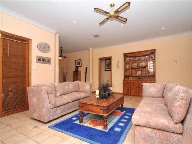 16 Bartlett Court, Golden Grove SA 5125