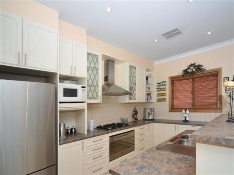 16 Bartlett Court, Golden Grove SA 5125