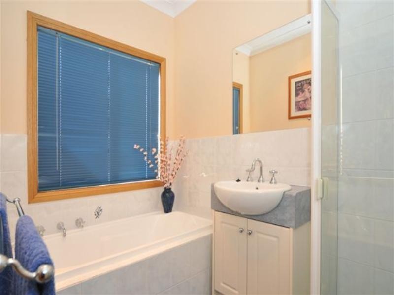 16 Bartlett Court, Golden Grove SA 5125