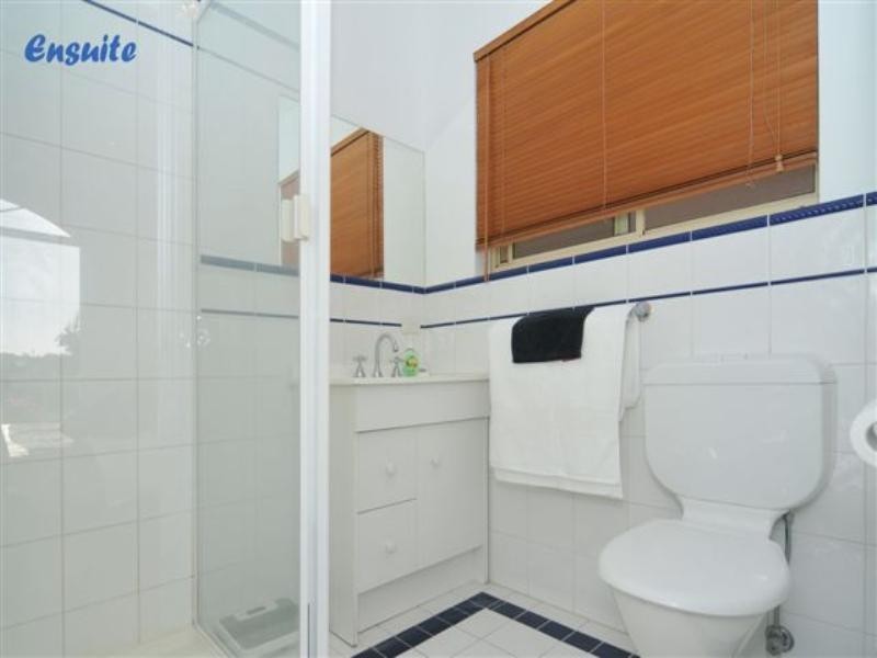 16 Trenoweth Close, Greenwith SA 5125