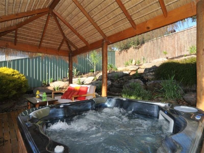 16 Trenoweth Close, Greenwith SA 5125