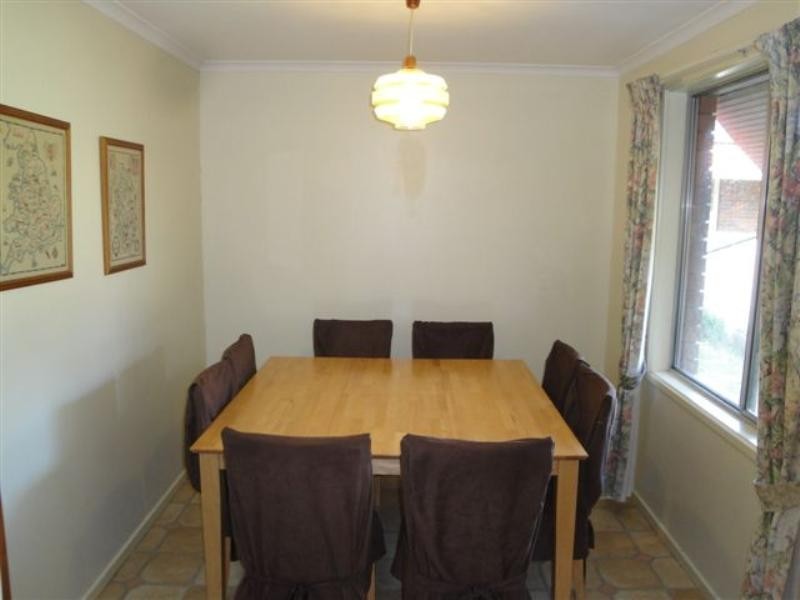 11 Barton Court, St Agnes SA 5097