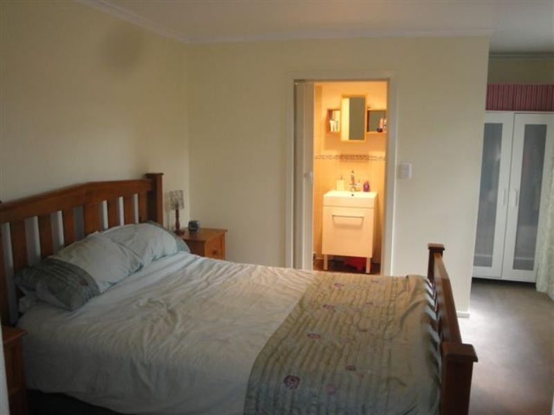 11 Barton Court, St Agnes SA 5097