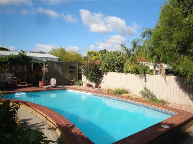 11 Barton Court, St Agnes SA 5097