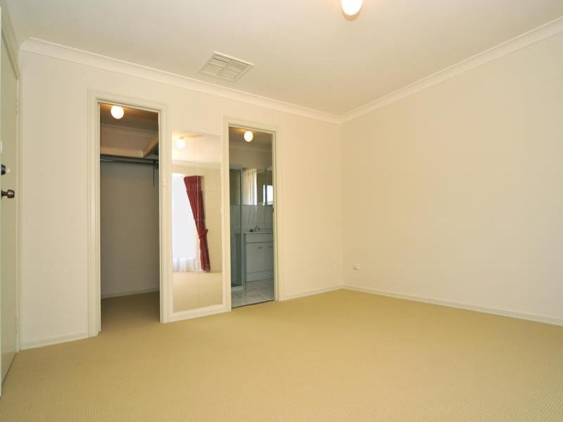 50 Flinders Drive, Valley View SA 5093