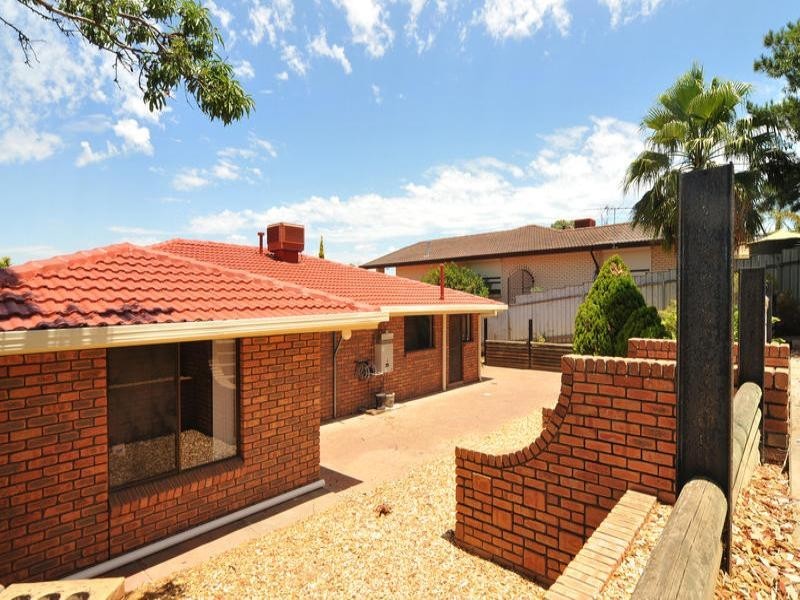 50 Flinders Drive, Valley View SA 5093