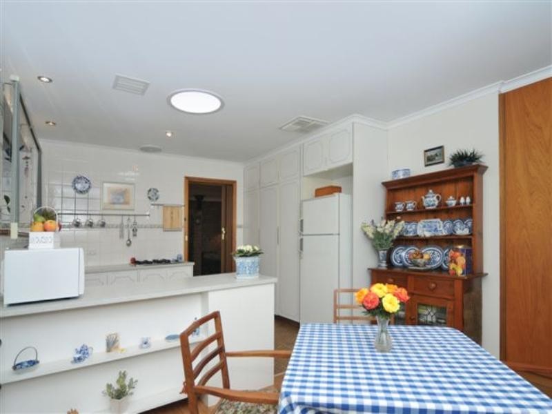 6 Pumphrey Court, Redwood Park SA 5097