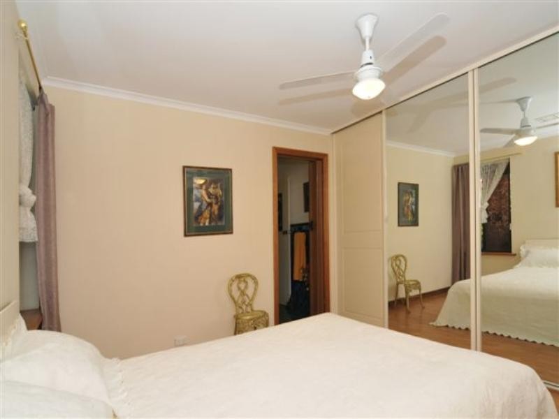 6 Pumphrey Court, Redwood Park SA 5097