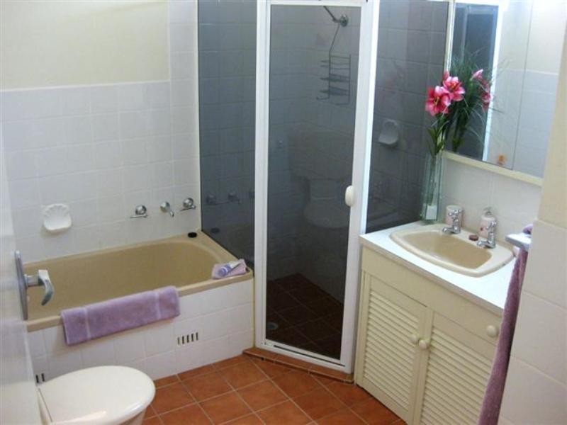 52 Down Drive, Valley View SA 5093