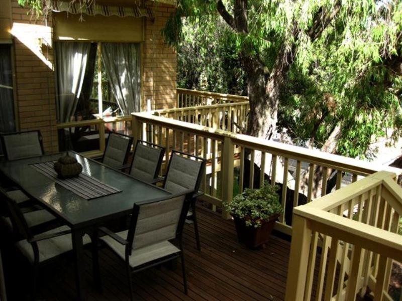 52 Down Drive, Valley View SA 5093