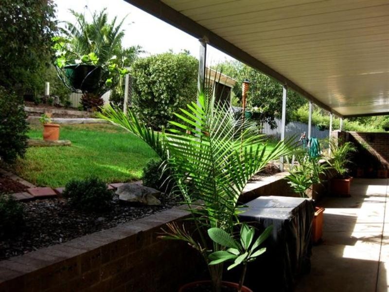 52 Down Drive, Valley View SA 5093