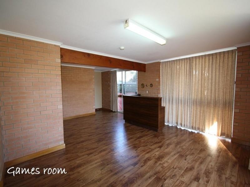 10 Karyn Place, Ridgehaven SA 5097