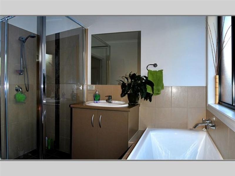 2A Harris Road, Redwood Park SA 5097