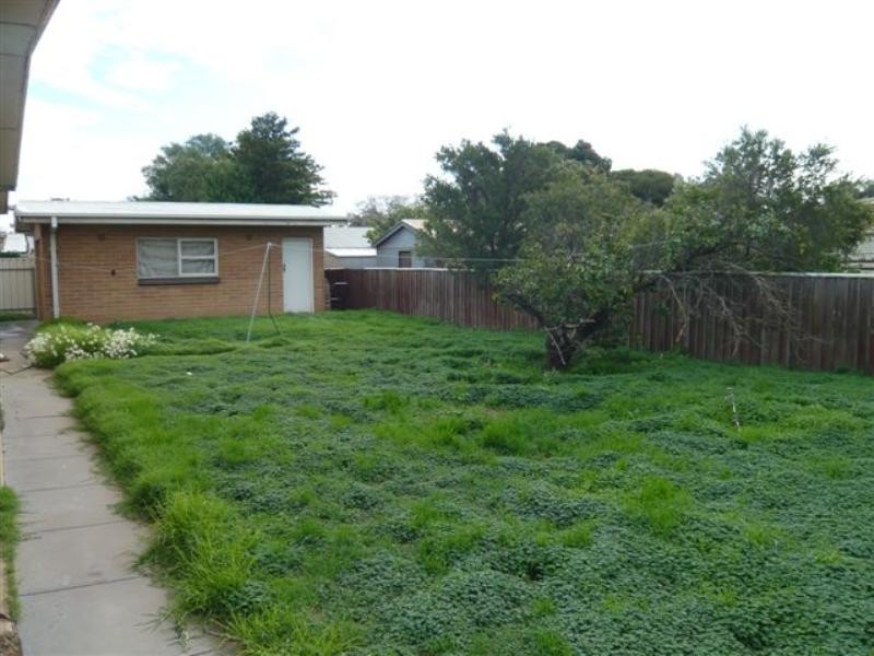 598 Sir Donald Bradman Drive, Lockleys SA 5032