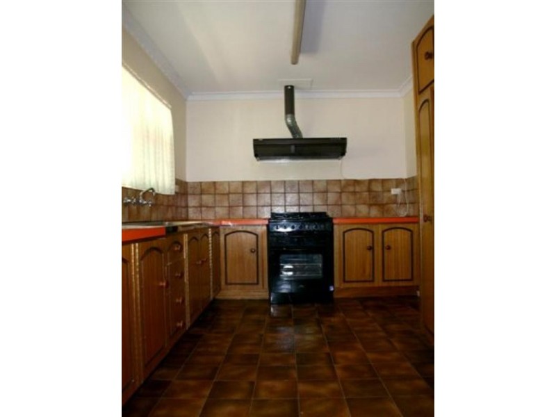 787 North East Road, Valley View SA 5093