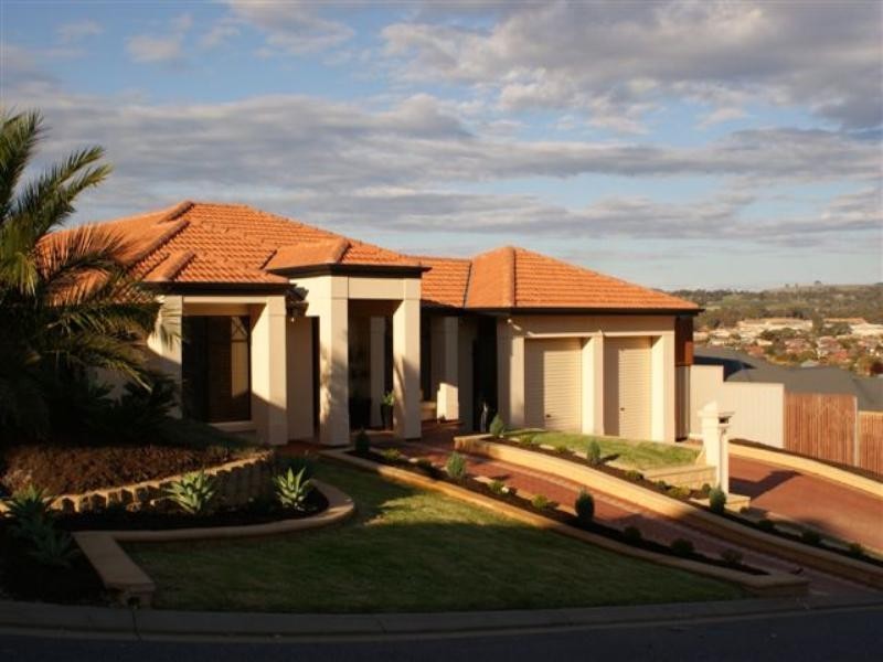 24 Chapel Hill Road, Greenwith SA 5125