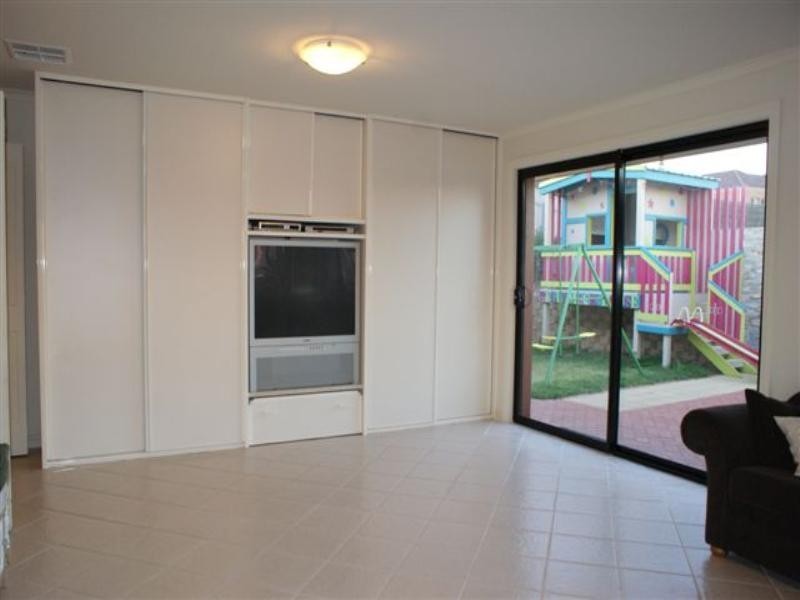24 Chapel Hill Road, Greenwith SA 5125