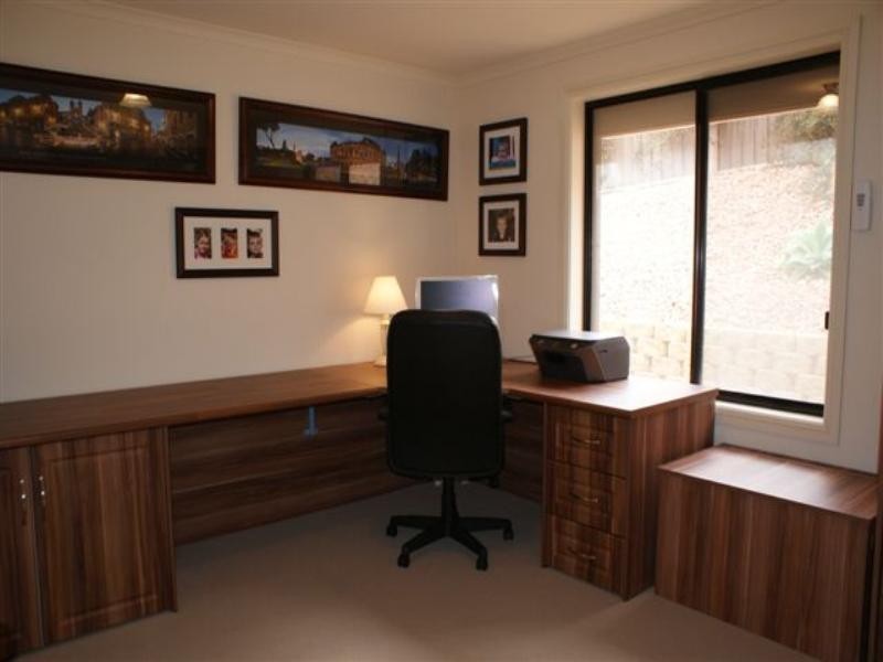 24 Chapel Hill Road, Greenwith SA 5125