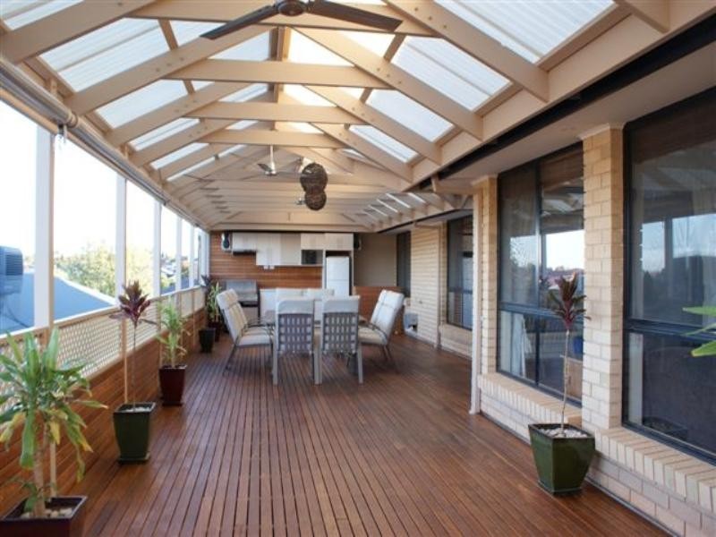 24 Chapel Hill Road, Greenwith SA 5125