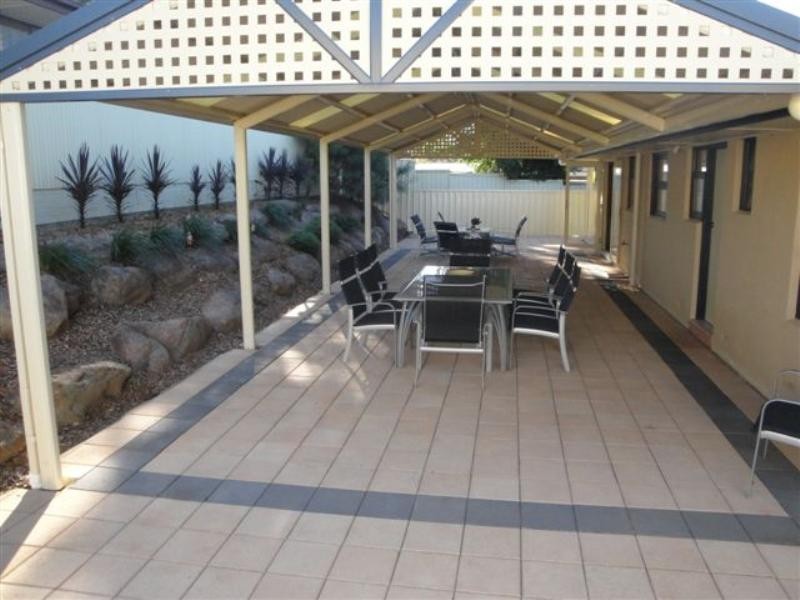 11 Farm Drive, Redwood Park SA 5097