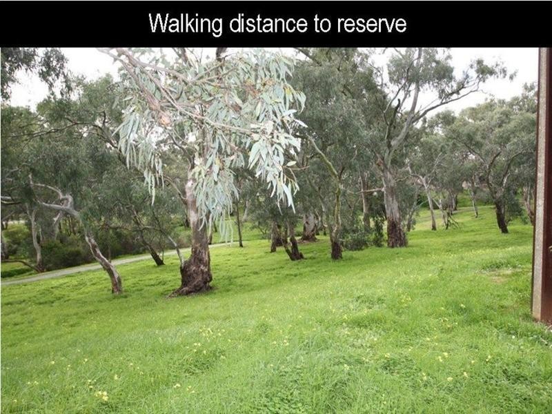 18 Harris Road, Redwood Park SA 5097