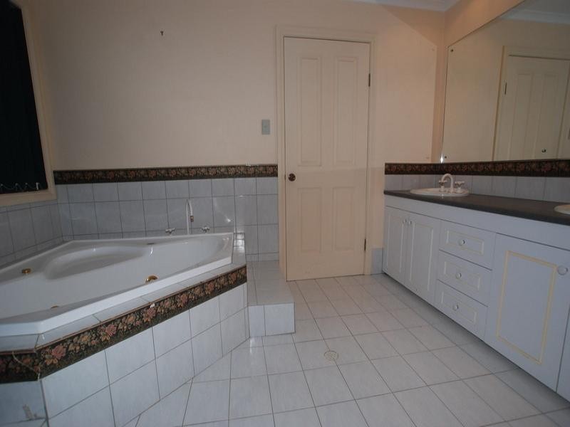 30 Grandview Drive, Hillbank SA 5112