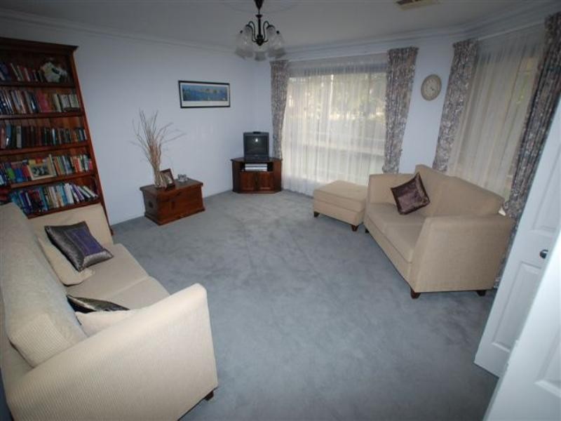 12 Thorngate Court, Oakden SA 5086