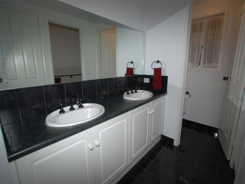 12 Thorngate Court, Oakden SA 5086